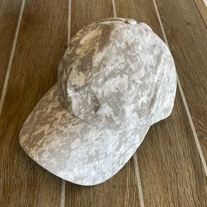 Lulu lemon gray camo hat